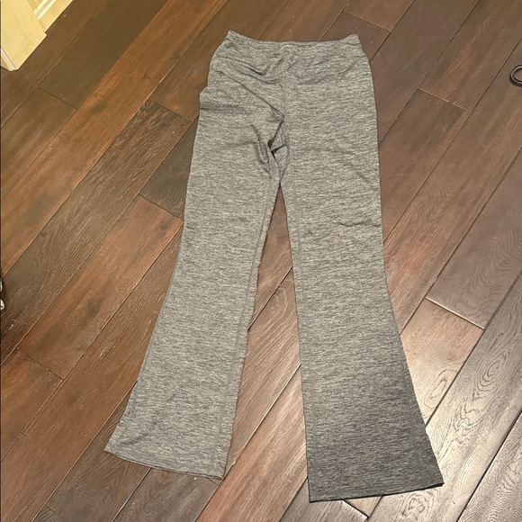 Gray Women’s Flared Bottoms NWOT XS - Picture 1 of 2